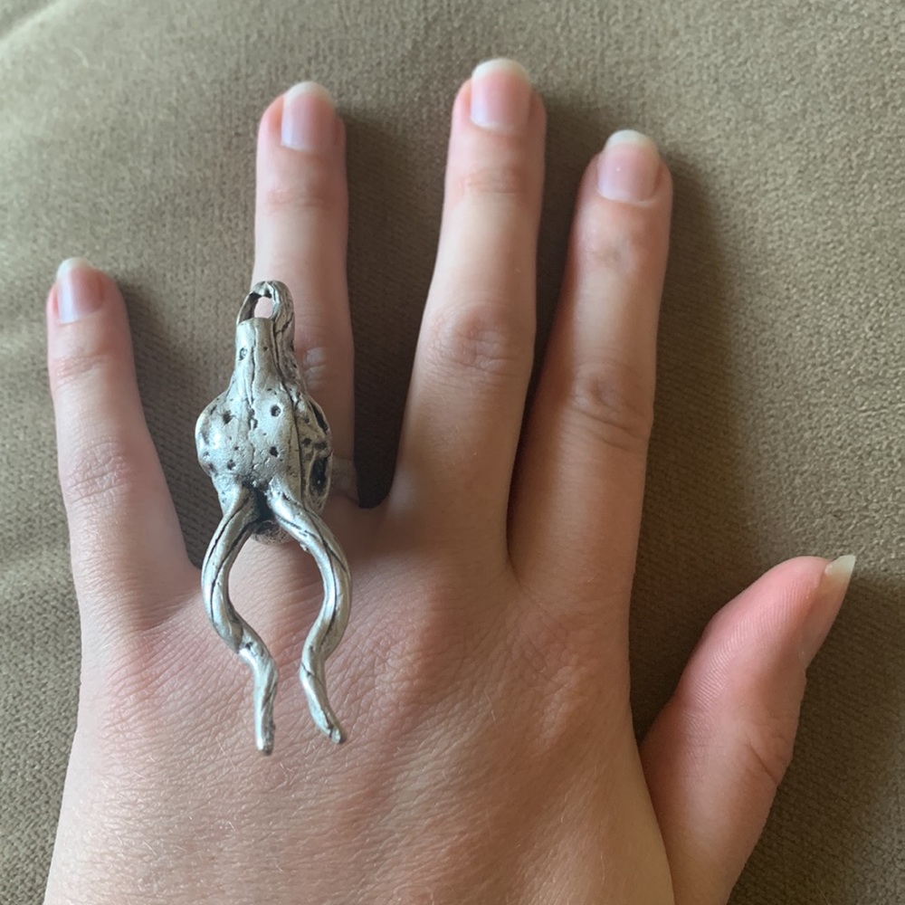 Antelope Statement Ring - Picture 2 of 2